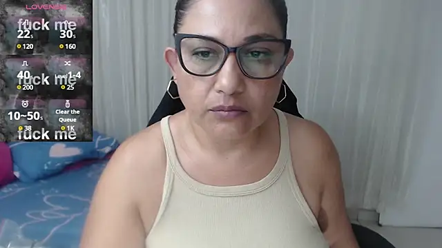 Snapshot of Katha_Marck chatting on 01/25/25, 05:29 Katha Marck online show from 01/25/25, 05:29