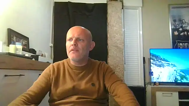 davigochi77bcn online show from 11/10/25, 07:02