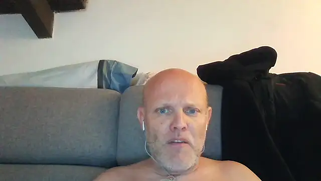 davigochi77bcn online show from 11/12/25, 06:52