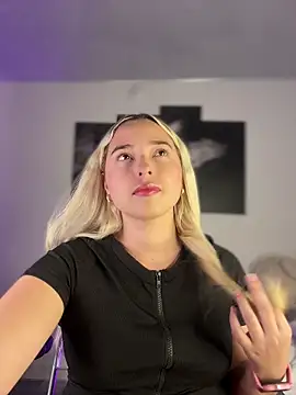 Irisweet  online show from 11/26/25, 09:38