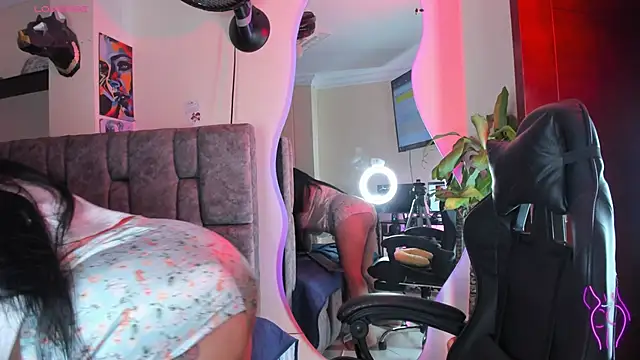 danielasexya1 online show from 09/28/25, 04:07