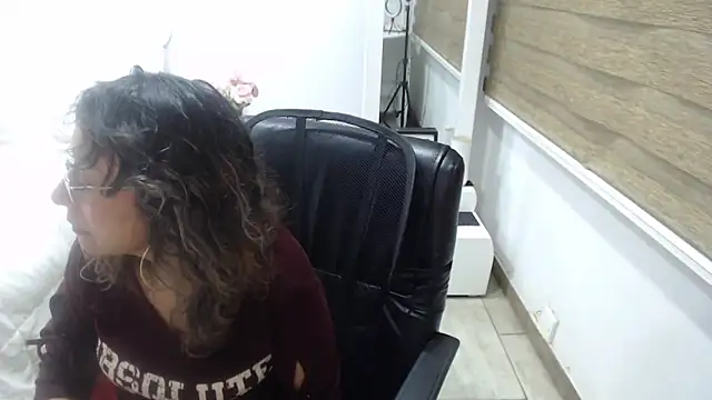 jesy hot online show from 10/09/25, 12:08