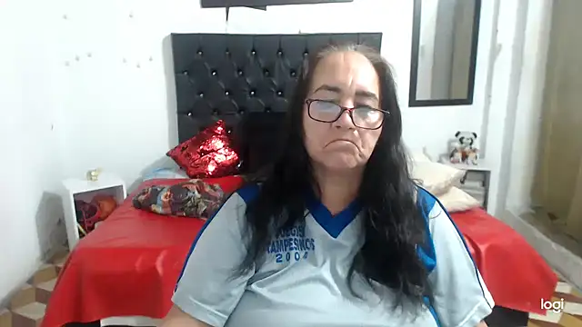 Snapshot of Sweetbigcatt chatting on 12/27/24, 02:47 Sweetbigcatt online show from 12/27/24, 02:47