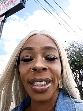 Snapshot of Jasmine_FullsShine chatting on 03/12/25, 04:02 Jasmine FullsShine online show from 03/12/25, 04:02