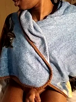 Snapshot of Jasmine_FullsShine chatting on 03/16/25, 05:17 Jasmine FullsShine online show from 03/16/25, 05:17