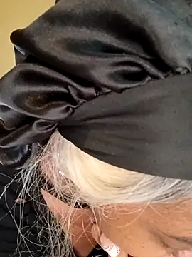 Jasmine FullsShine online show from 04/22/26, 02:18