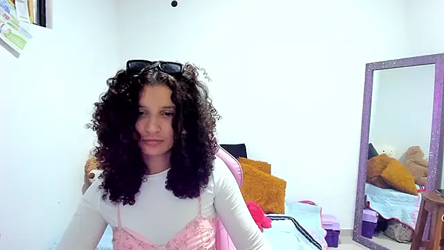 Cositarica  online show from 10/05/25, 04:16