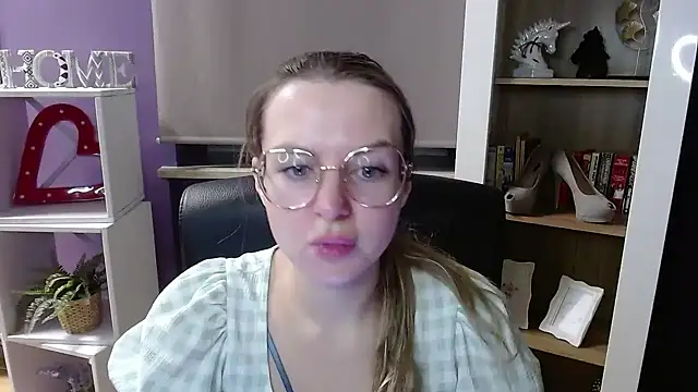 Zoey Erotic online show from 11/28/25, 05:32