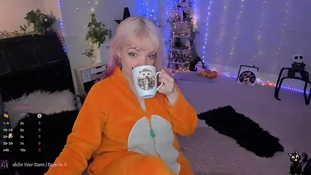 Snapshot of AliceW0lf chatting on 01/09/25, 09:26 AliceW0lf online show from 01/09/25, 09:26