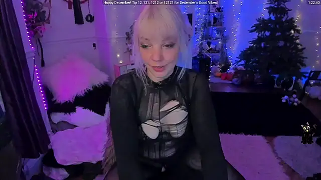 Snapshot of AliceW0lf chatting on 12/04/25, 04:48 AliceW0lf online show from 12/04/25, 04:48