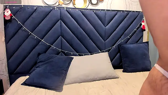 Sariitaa  online show from 12/17/25, 02:45