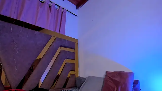 GiselReyes online show from 01/21/25, 05:05