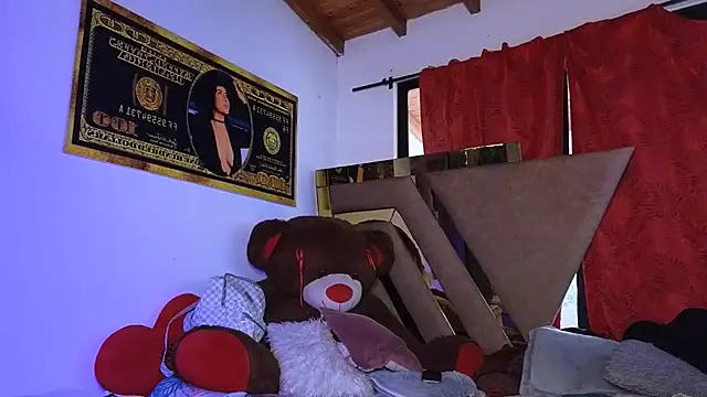 GiselReyes online show from 04/20/26, 06:53