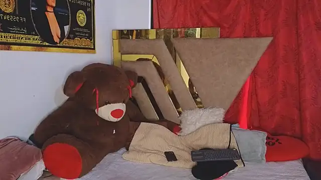 GiselReyes online show from 04/24/26, 06:43