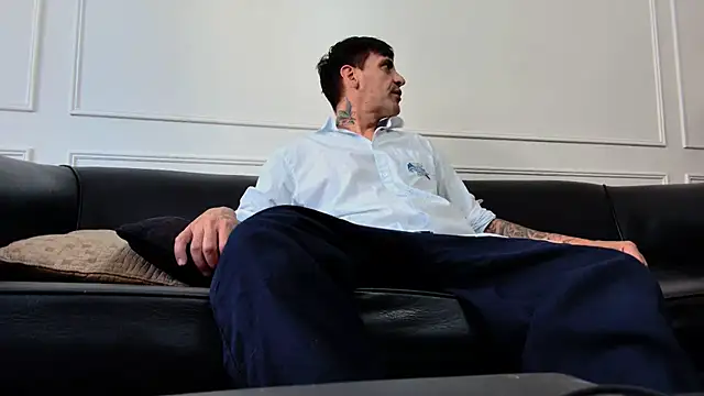 Elnonoykeila77 online show from 02/13/26, 06:37