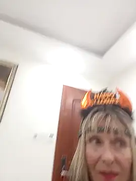 Eliza Wendy online show from 10/26/25, 12:44