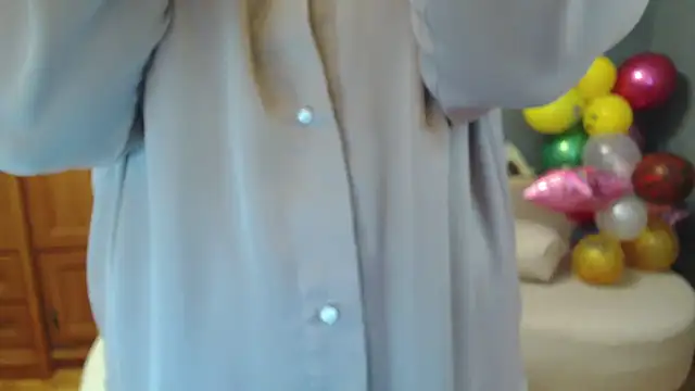 Cute sun online show from 02/05/25, 03:23