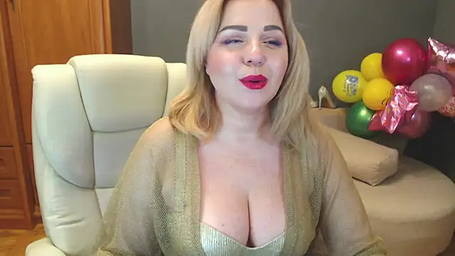 Cute sun online show from 02/12/25, 06:29