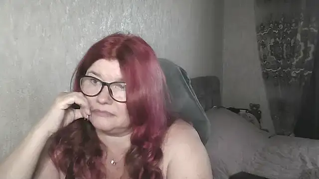 Snapshot of Diana_49 chatting on 06/08/26, 07:53 Diana 49 online show from 06/08/26, 07:53