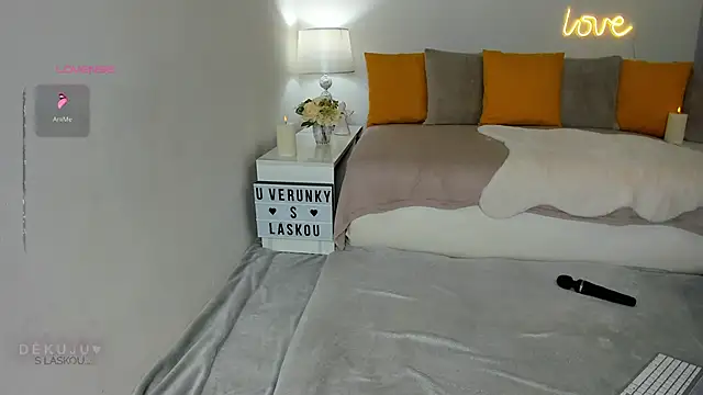 Snapshot of KVerunce chatting on 03/05/25, 09:26 KVerunce online show from 03/05/25, 09:26