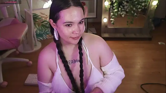 Chery Lady22 online show from 02/24/25, 11:52