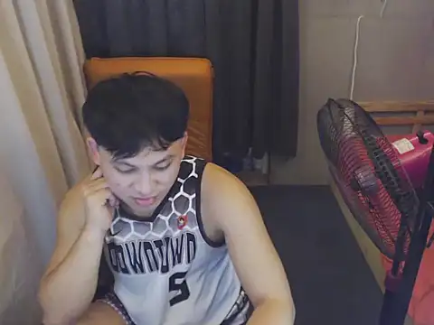 Snapshot of princeJayX chatting on 05/21/26, 02:40 princeJayX online show from 05/21/26, 02:40