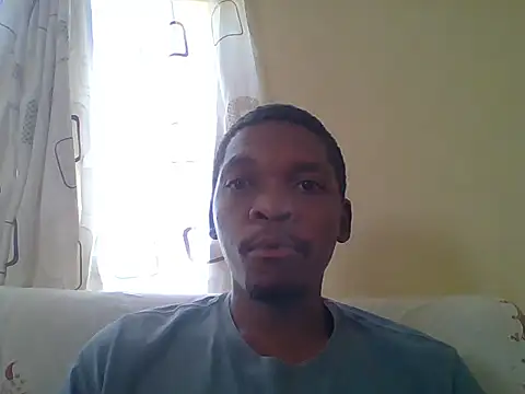 Snapshot of EarthyBull chatting on 01/17/25, 12:10 EarthyBull online show from 01/17/25, 12:10