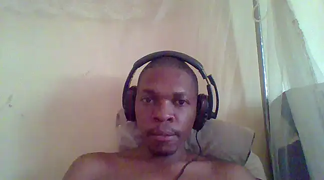 Snapshot of EarthyBull chatting on 02/23/25, 11:55 EarthyBull online show from 02/23/25, 11:55