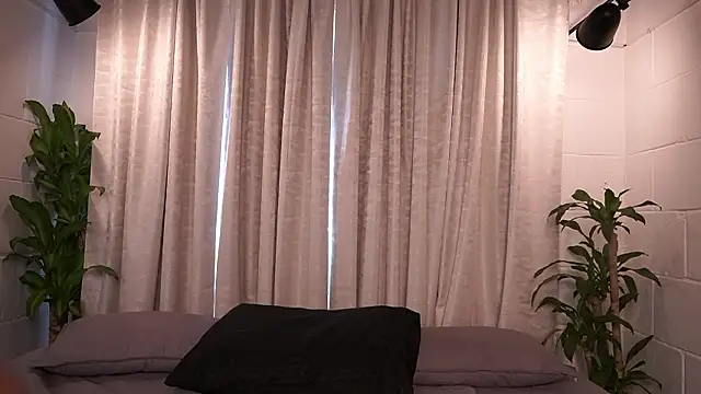 agatha collins  online show from 02/07/26, 07:50