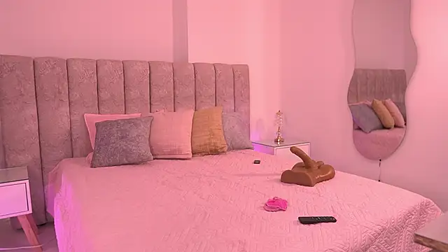 violeta aroca online show from 11/22/25, 03:05