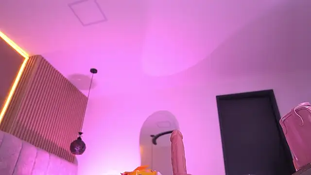 Snapshot of violeta_aroca chatting on 05/16/26, 03:14 violeta aroca online show from 05/16/26, 03:14