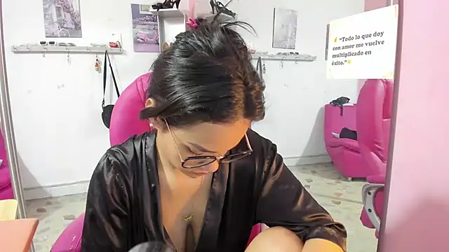 Snapshot of CAMILA--REY chatting on 03/02/26, 12:01 CAMILA--REY online show from 03/02/26, 12:01