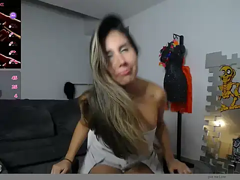  Luna07 online show from 09/25/25, 04:16