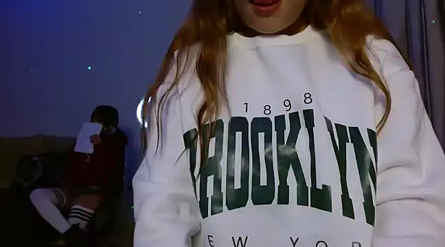 Snapshot of 3littleschoolteens chatting on 02/27/25, 05:13 3littleschoolteens online show from 02/27/25, 05:13