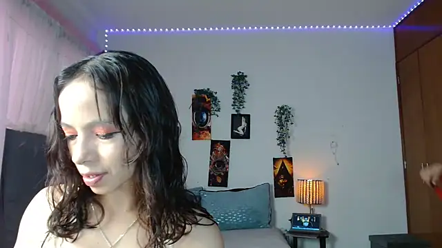 Snapshot of 3littleschoolteens chatting on 09/12/25, 06:08 3littleschoolteens online show from 09/12/25, 06:08