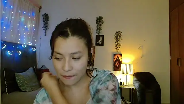 Snapshot of 3littleschoolteens chatting on 09/15/25, 07:19 3littleschoolteens online show from 09/15/25, 07:19