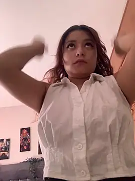 Snapshot of 3littleschoolteens chatting on 09/24/25, 04:43 3littleschoolteens online show from 09/24/25, 04:43