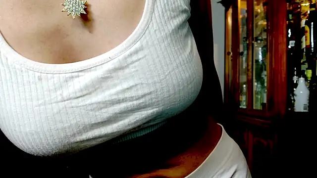 Snapshot of 3littleschoolteens chatting on 09/26/25, 05:33 3littleschoolteens online show from 09/26/25, 05:33