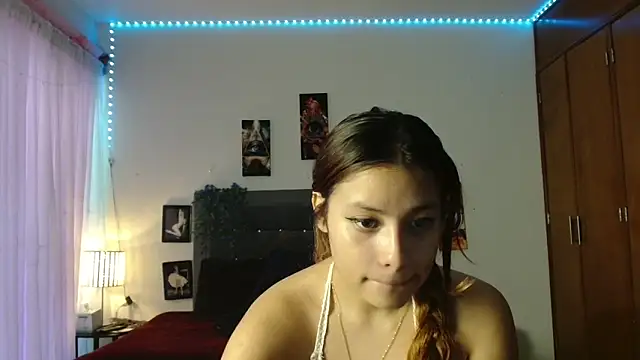 Snapshot of 3littleschoolteens chatting on 10/09/25, 06:50 3littleschoolteens online show from 10/09/25, 06:50