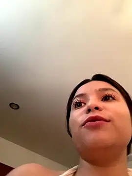 Snapshot of 3littleschoolteens chatting on 10/22/25, 05:34 3littleschoolteens online show from 10/22/25, 05:34