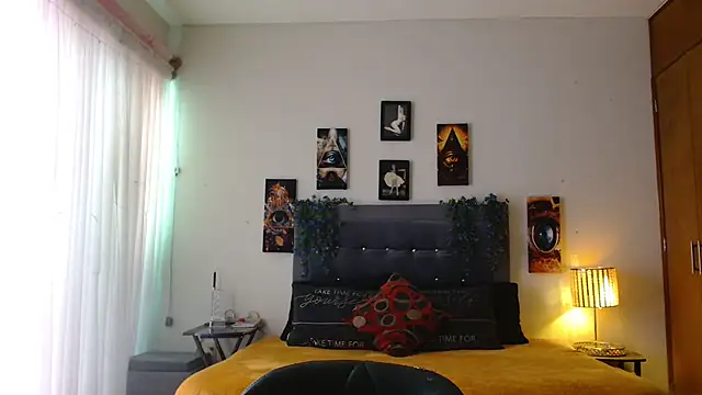 Snapshot of 3littleschoolteens chatting on 12/02/25, 05:30 3littleschoolteens online show from 12/02/25, 05:30