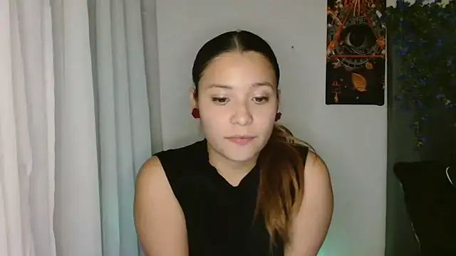 Snapshot of 3littleschoolteens chatting on 12/03/25, 05:59 3littleschoolteens online show from 12/03/25, 05:59