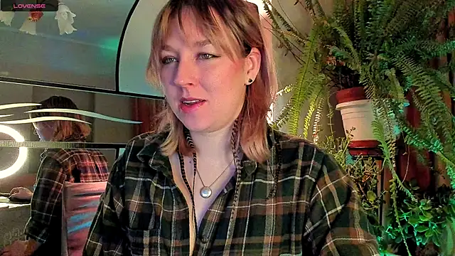 5 in one online show from 01/08/26, 04:26