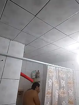 Snapshot of LaInsaciableIntensa chatting on 11/23/25, 12:21 LaInsaciableIntensa online show from 11/23/25, 12:21