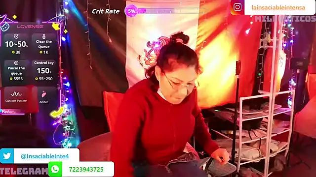 Snapshot of LaInsaciableIntensa chatting on 11/30/25, 11:09 LaInsaciableIntensa online show from 11/30/25, 11:09