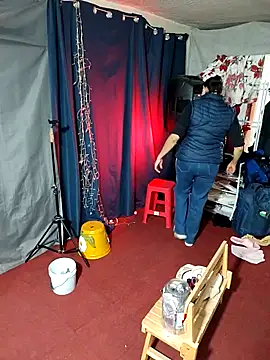 LaInsaciableIntensa online show from 12/19/25, 12:17