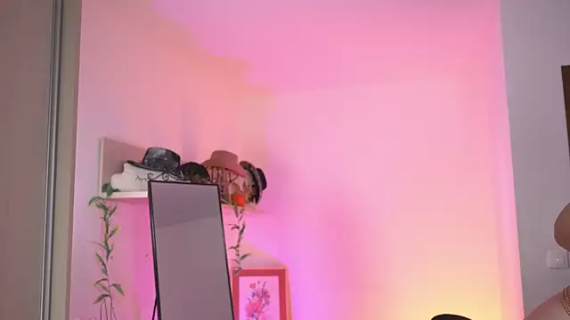 Snapshot of Amaliamour chatting on 03/05/25, 04:34 Amaliamour online show from 03/05/25, 04:34