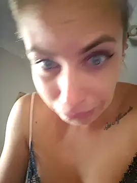 Keli Jessi online show from 10/14/25, 06:20