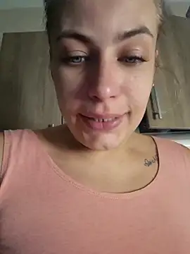 Keli Jessi online show from 11/25/25, 03:56