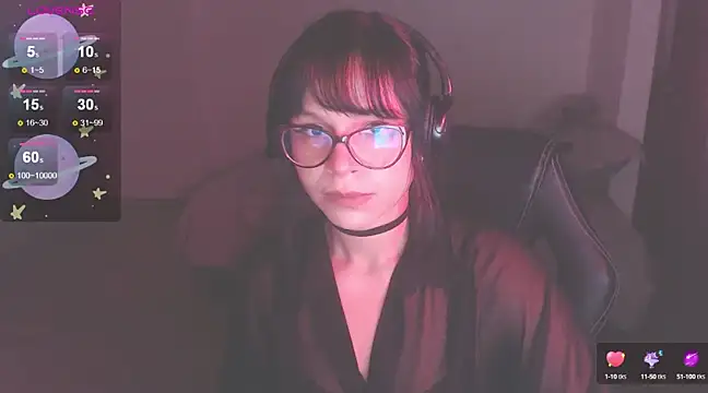 Snapshot of modjo_ chatting on 03/08/25, 10:00 modjo  online show from 03/08/25, 10:00